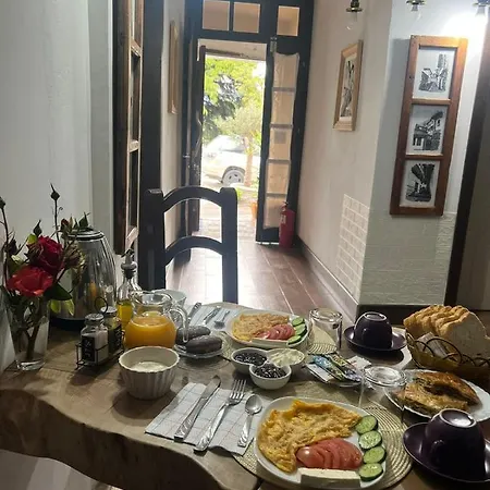 Omer The Ottoman House Couette-café