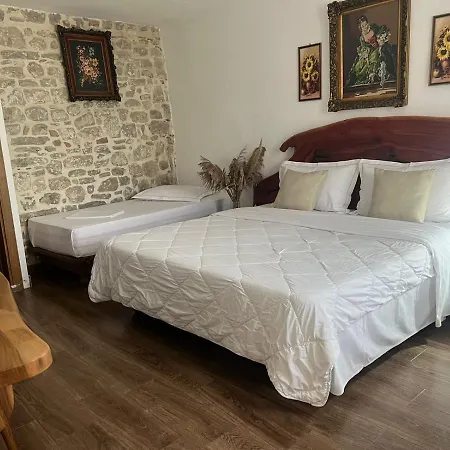 Omer The Ottoman House