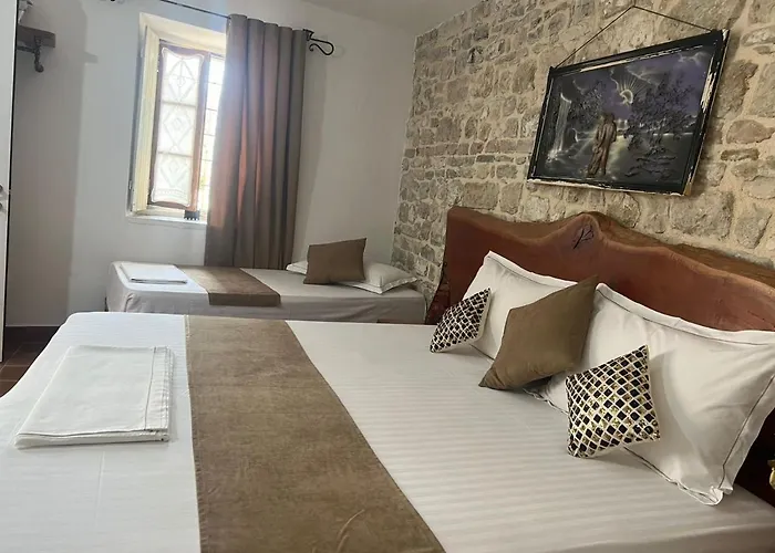 Omer The Ottoman House Берат