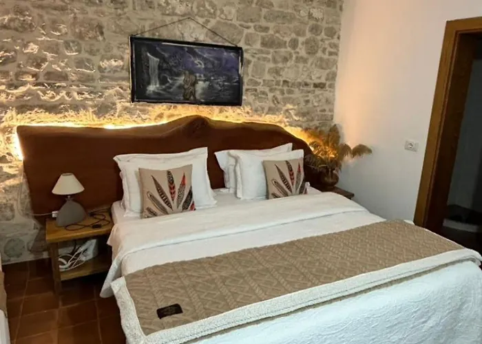 Omer The Ottoman House Berat